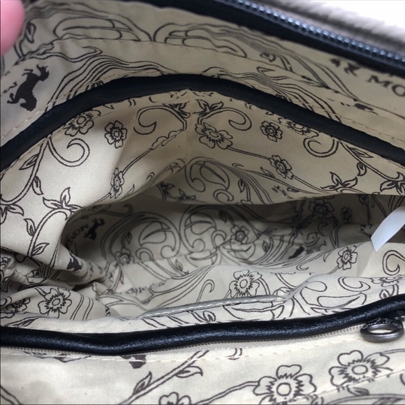 Montana West Fringe Concho Bucket Shape Crossbody - Picture 6 of 7